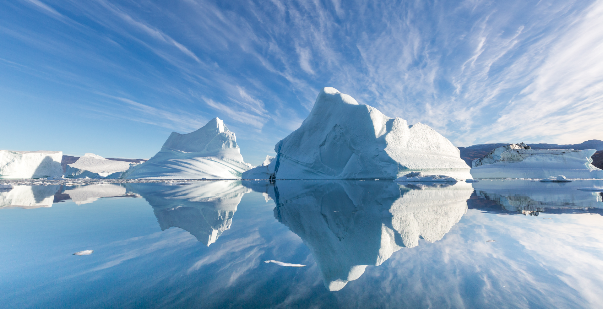 Iceberg mirror image
